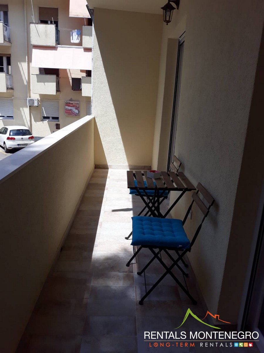 Spacious terrace in one bedroom apartment