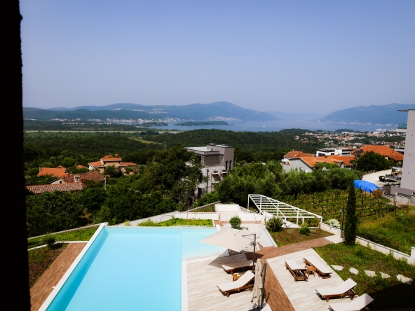 3 bedroom for long term rentals tivat with pool